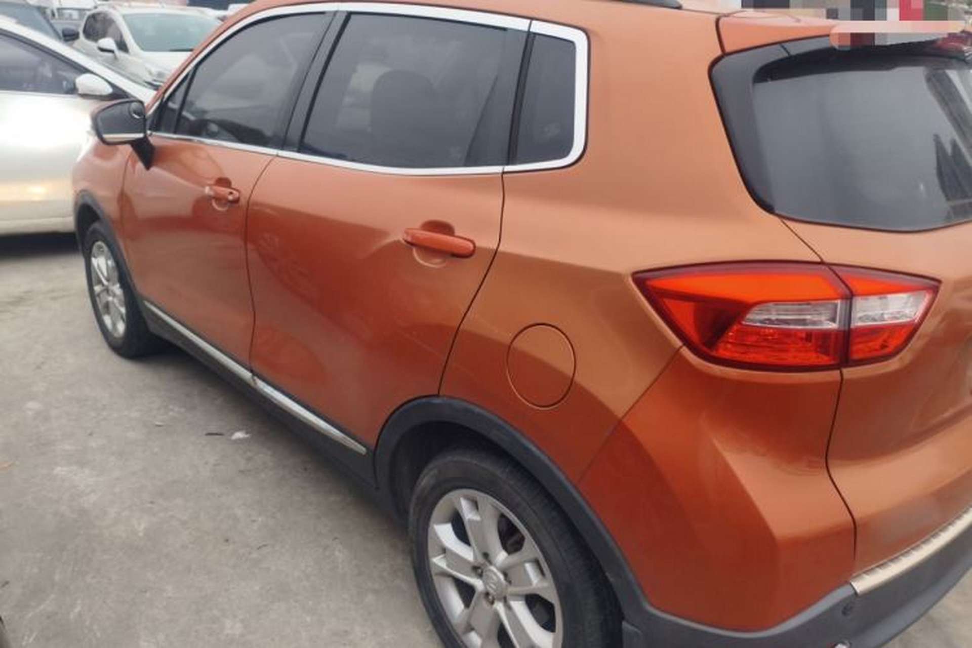 Used CHANGAN CS15 2016 1.5L Manual Luxury Edition Exterior 3