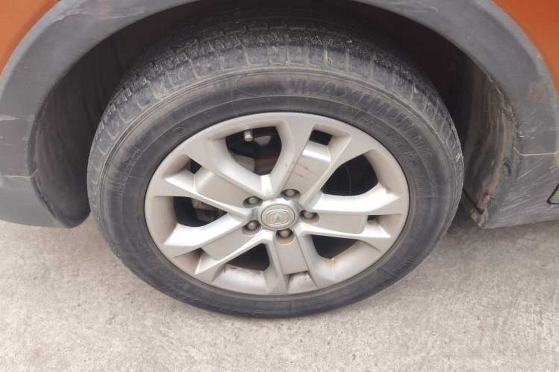 Used CHANGAN CS15 2016 1.5L Manual Luxury Edition Exterior 7