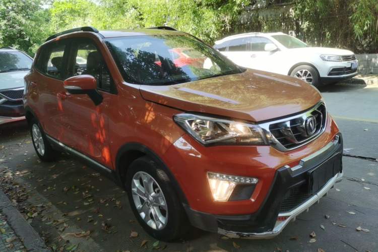 Used CHANGAN CS15 2016 1.5L Automatic Luxury Edition Front Right 45 Deg