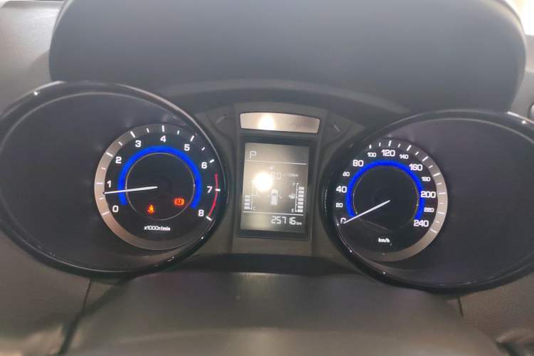 Used CHANGAN CS15 2016 1.5L Automatic Fashion Edition Instrument Cluster