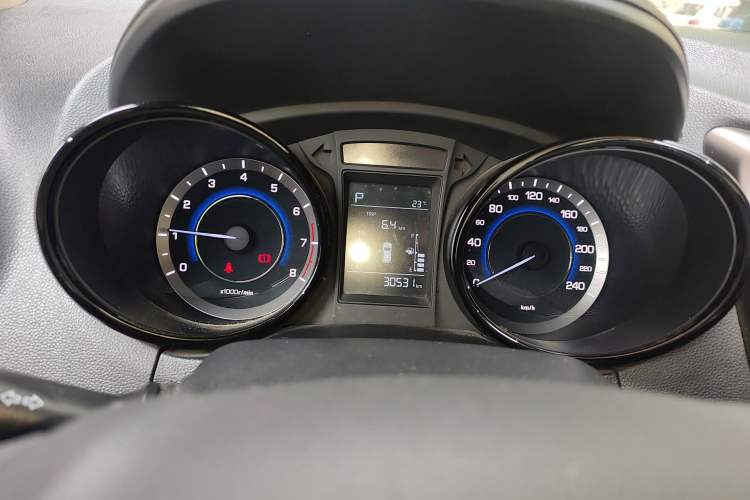 Used CHANGAN CS15 2016 1.5L Automatic Luxury Edition Instrument Cluster
