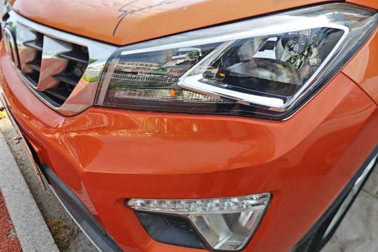 Used CHANGAN CS15 2016 1.5L Manual Fashion Edition Left Front Headlight
