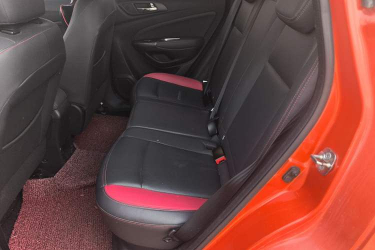 Used CHANGAN CS15 2016 1.5L Automatic Fashion Edition Left Rear Seat