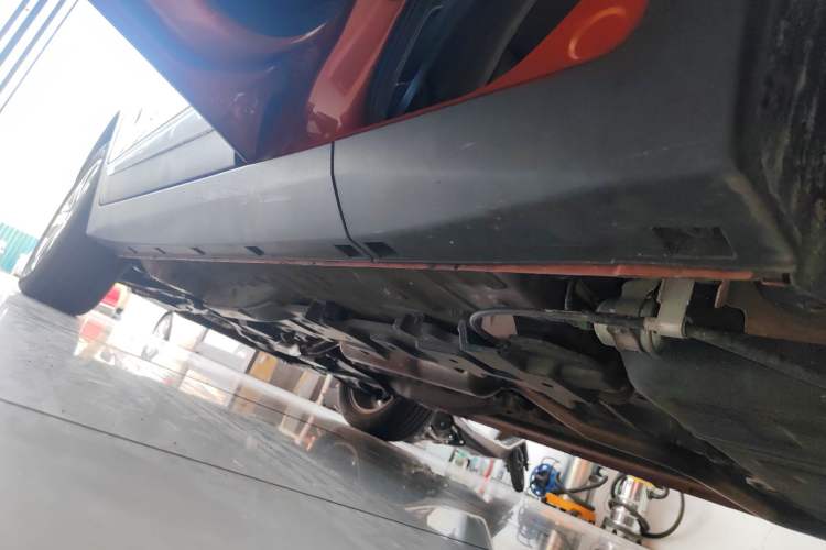 Used CHANGAN CS15 2016 1.5L Automatic Fashion Edition Left Side Sill