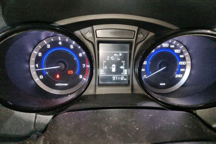 Used CHANGAN CS15 2016 1.5L Manual Fashion Edition Odometer Close Up