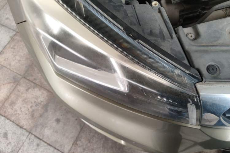 Used CHANGAN CS15 2016 1.5L Manual Comfort Edition Right Front Headlight