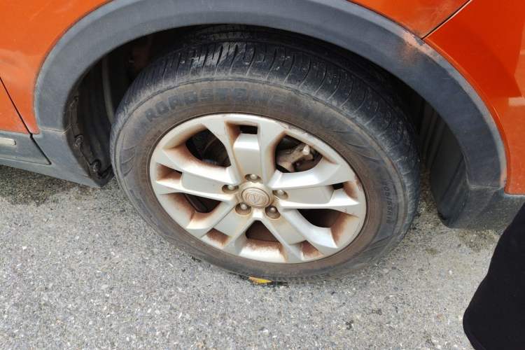 Used CHANGAN CS15 2016 1.5L Manual Luxury Edition Right Front Wheel Hub