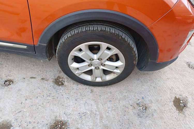 Used CHANGAN CS15 2016 1.5L Manual Fashion Edition Right Front Wheel Hub
