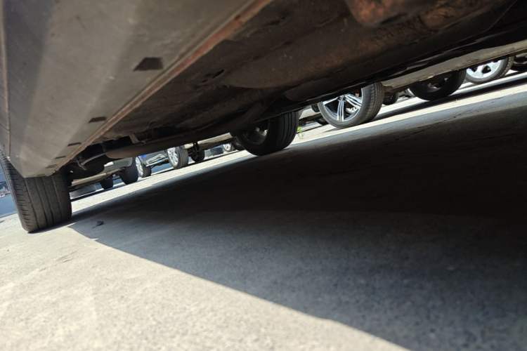 Used CHANGAN CS15 2016 1.5L Manual Fashion Edition Right Side Sill