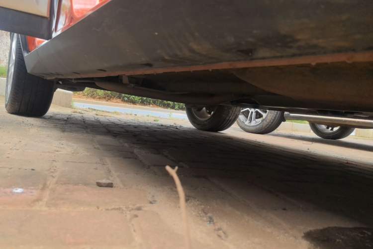 Used CHANGAN CS15 2016 1.5L Manual Luxury Edition Right Side Sill