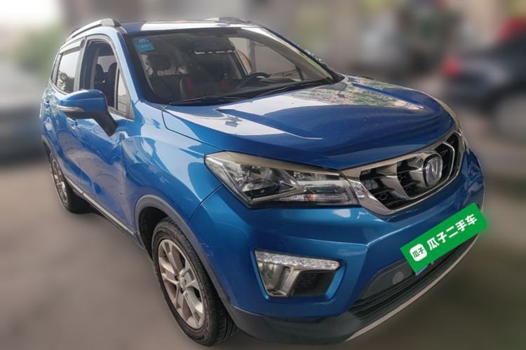 Used CHANGAN CS15 2017 1.5L Automatic Luxury Model with Sunroof Front Right 45 Deg