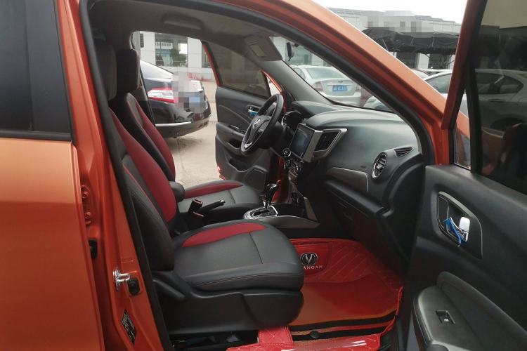Used CHANGAN CS15 2017 1.5L Automatic Luxury Model with Sunroof Interior 1