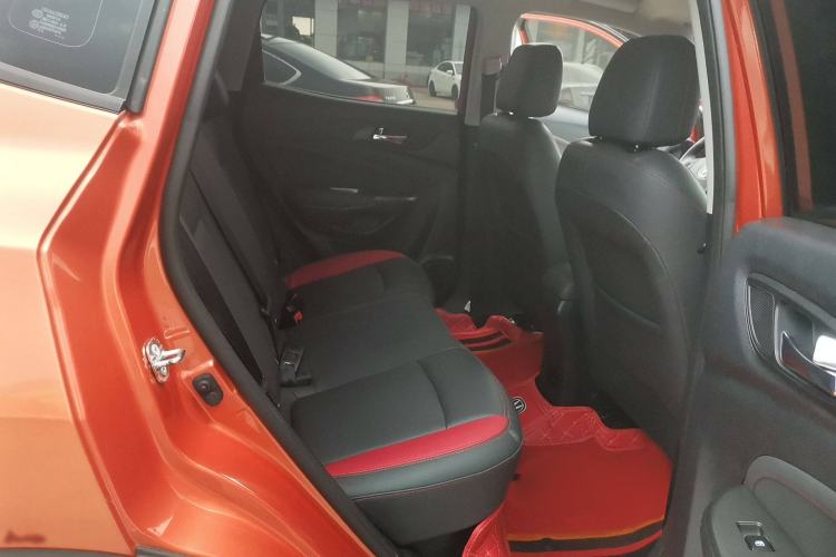 Used CHANGAN CS15 2017 1.5L Automatic Luxury Model with Sunroof Interior 3