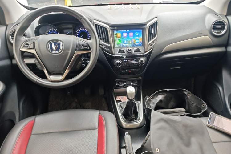 Used CHANGAN CS15 2017 1.5L Manual Luxury Sunroof Edition Center Console