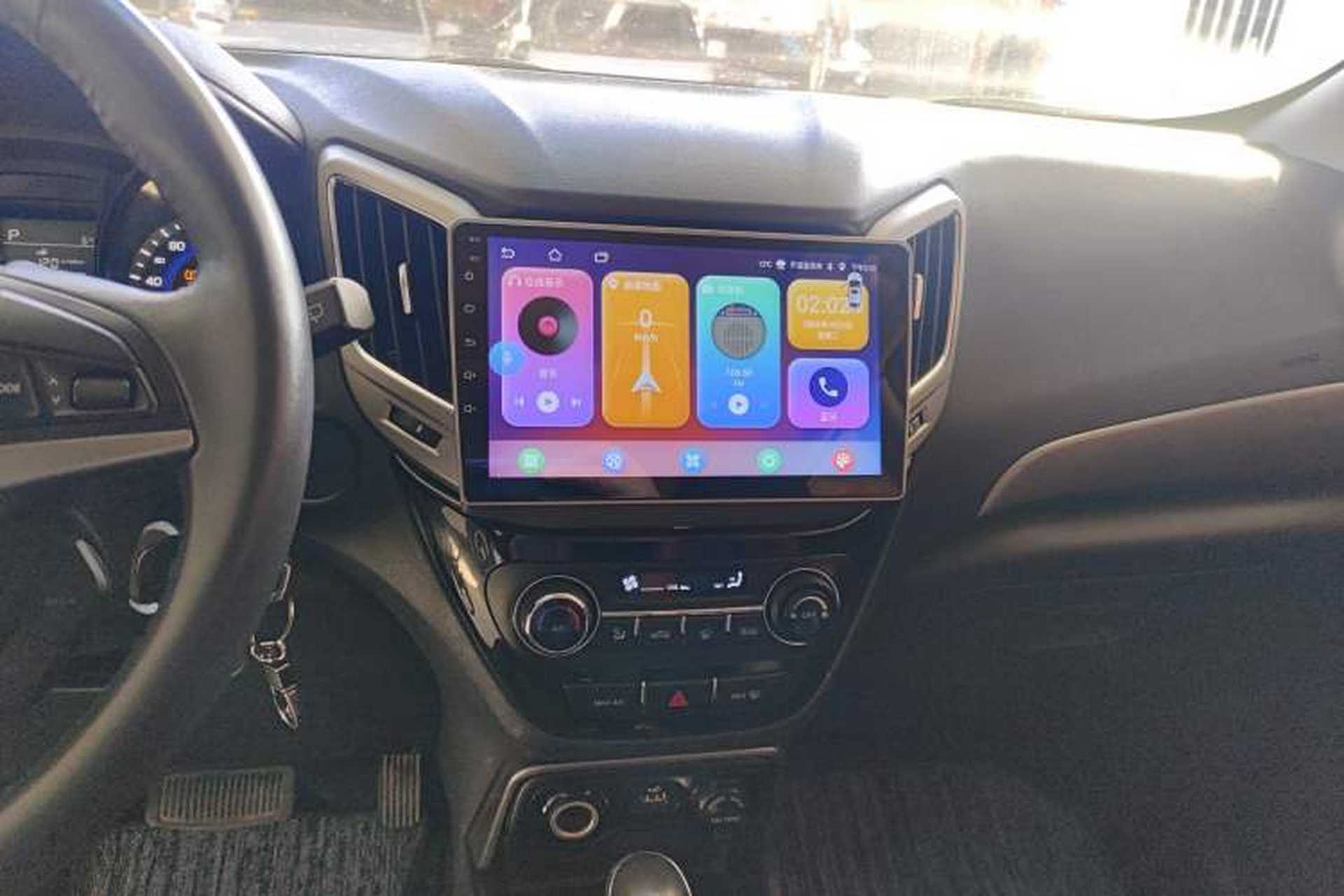 Used CHANGAN CS15 2017 1.5L Automatic Luxury Model with Sunroof Audio And AC Panel