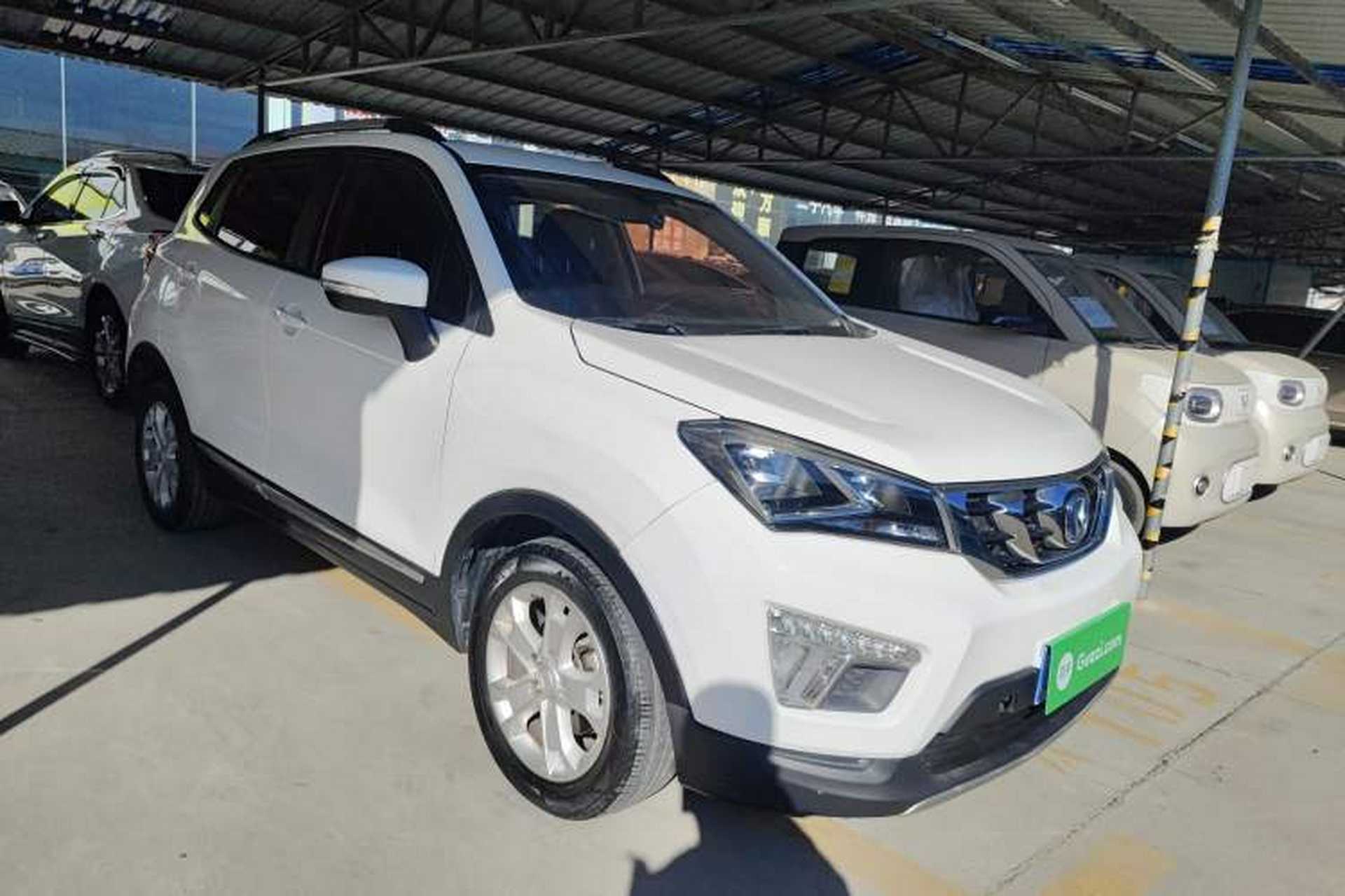 Used CHANGAN CS15 2017 1.5L Automatic Luxury Model with Sunroof Exterior 2