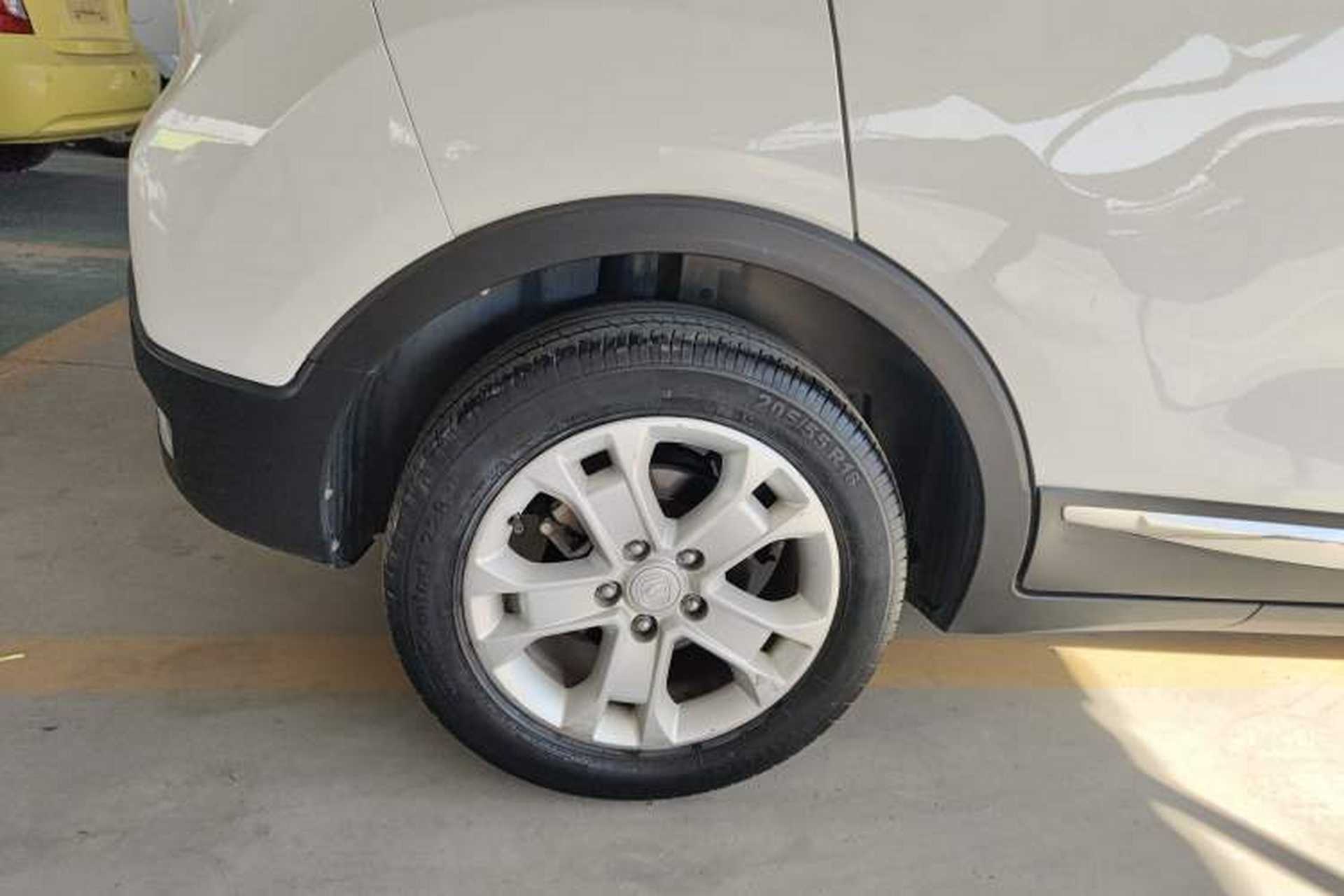 Used CHANGAN CS15 2017 1.5L Automatic Luxury Model with Sunroof Exterior 8