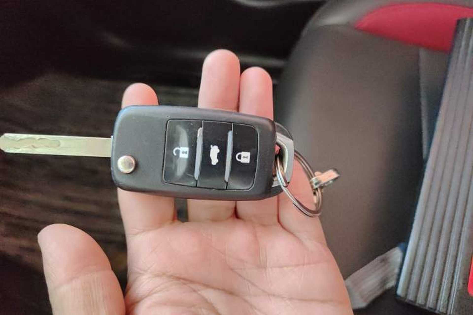 Used CHANGAN CS15 2017 1.5L Automatic Luxury Model with Sunroof Interior 1
