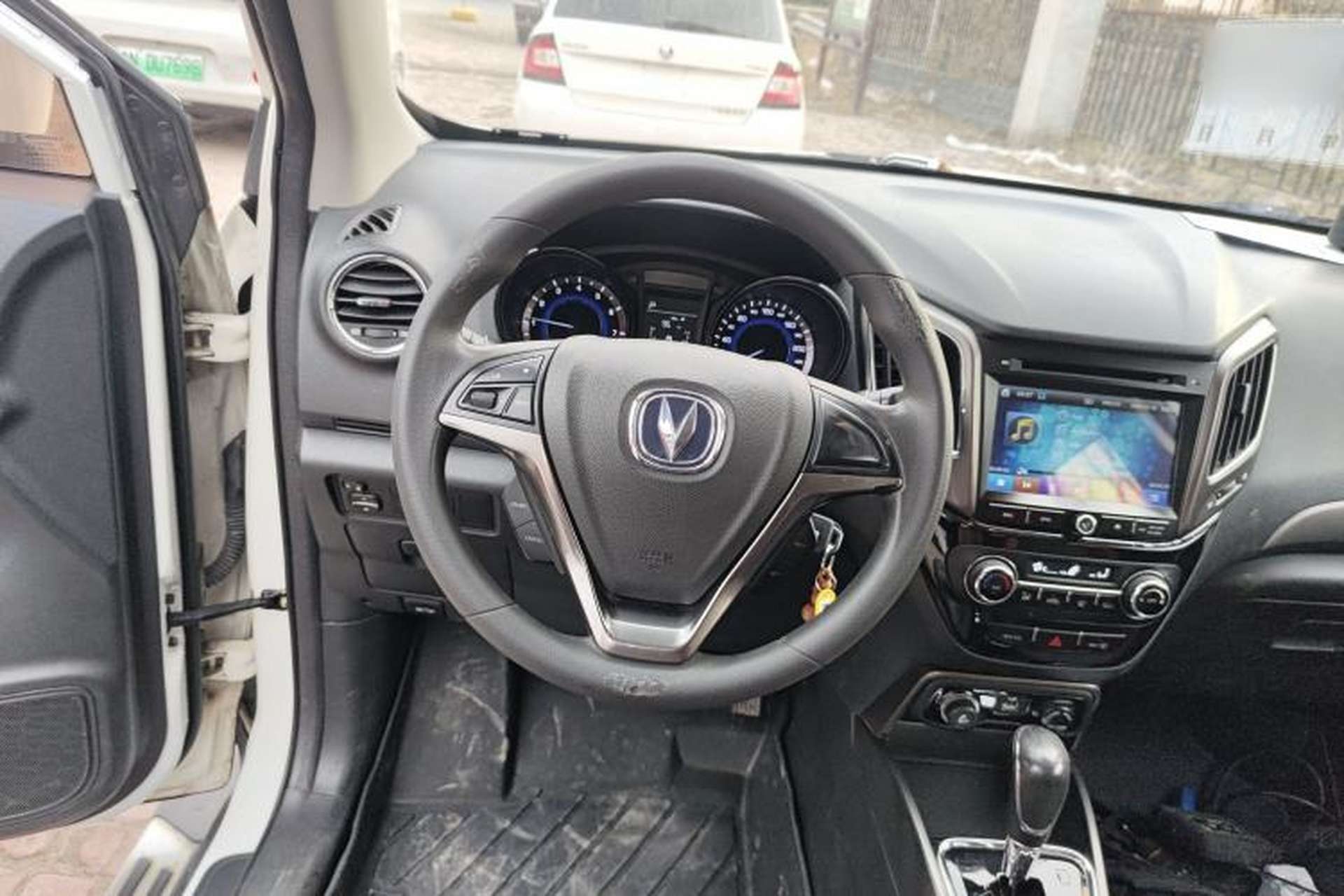 Used CHANGAN CS15 2017 1.5L Automatic Luxury Model with Sunroof Steering Wheel
