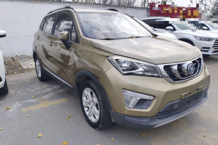 Used CHANGAN CS15 2017 1.5L Automatic Luxury Model with Sunroof Front Right 45 Deg