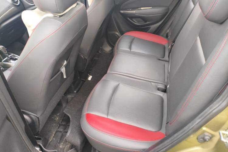 Used CHANGAN CS15 2017 1.5L Automatic Luxury Model with Sunroof Left Rear Seat