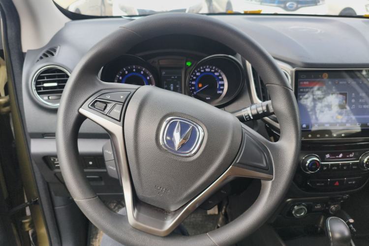 Used CHANGAN CS15 2017 1.5L Automatic Luxury Model with Sunroof Steering Wheel