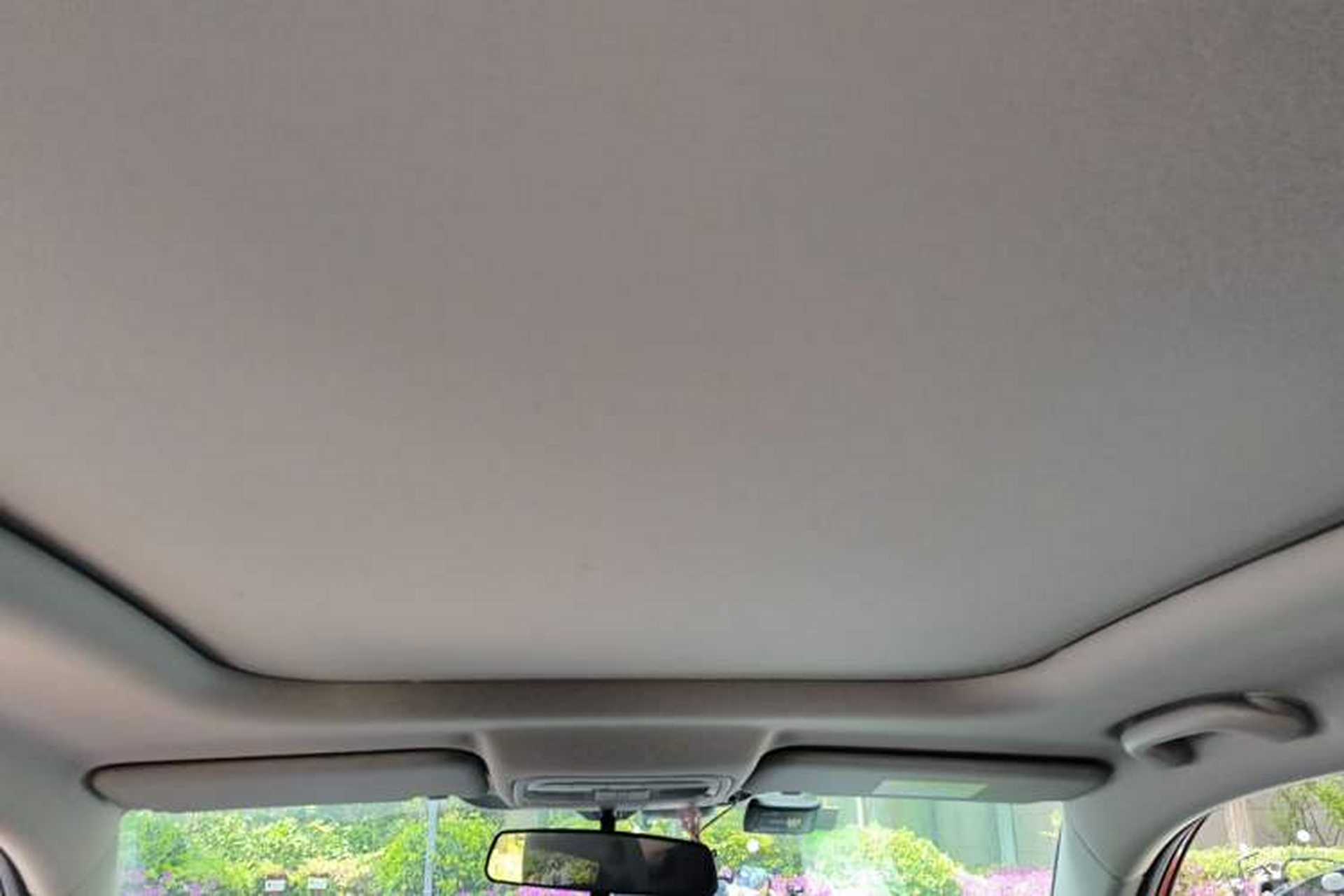 Used CHANGAN CS15 2019 1.5L Automatic Flagship Version China VI Standard Headliner