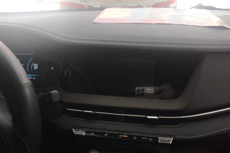 Used CHANGAN CS15 2019 1.5L Automatic Entry Model China VI Standard Interior 5