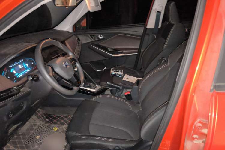 Used CHANGAN CS15 2019 1.5L Automatic Comfort Edition China VI Standard Left Front Seat