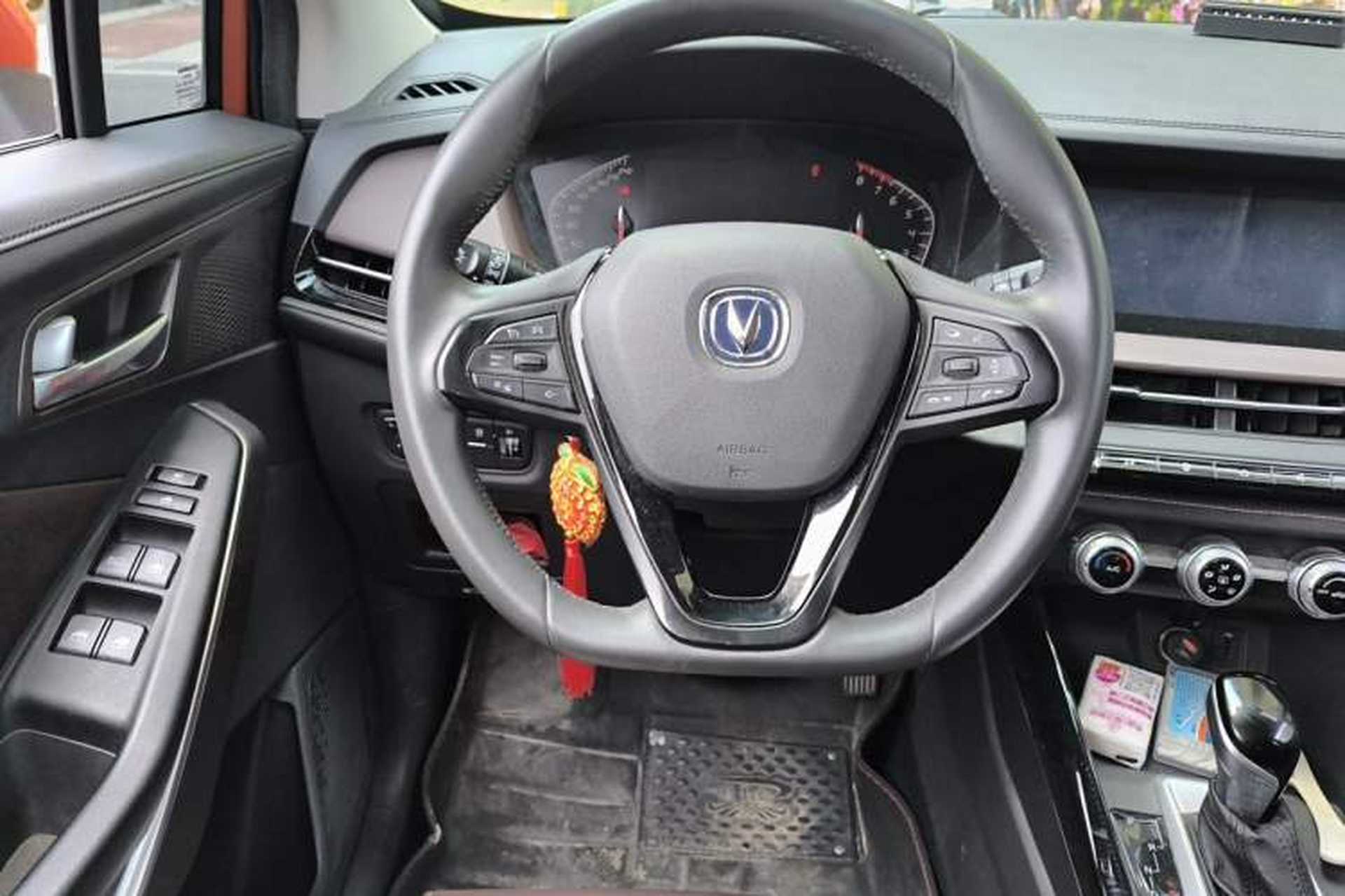 Used CHANGAN CS15 2019 1.5L Automatic Flagship Version China VI Standard Steering Wheel