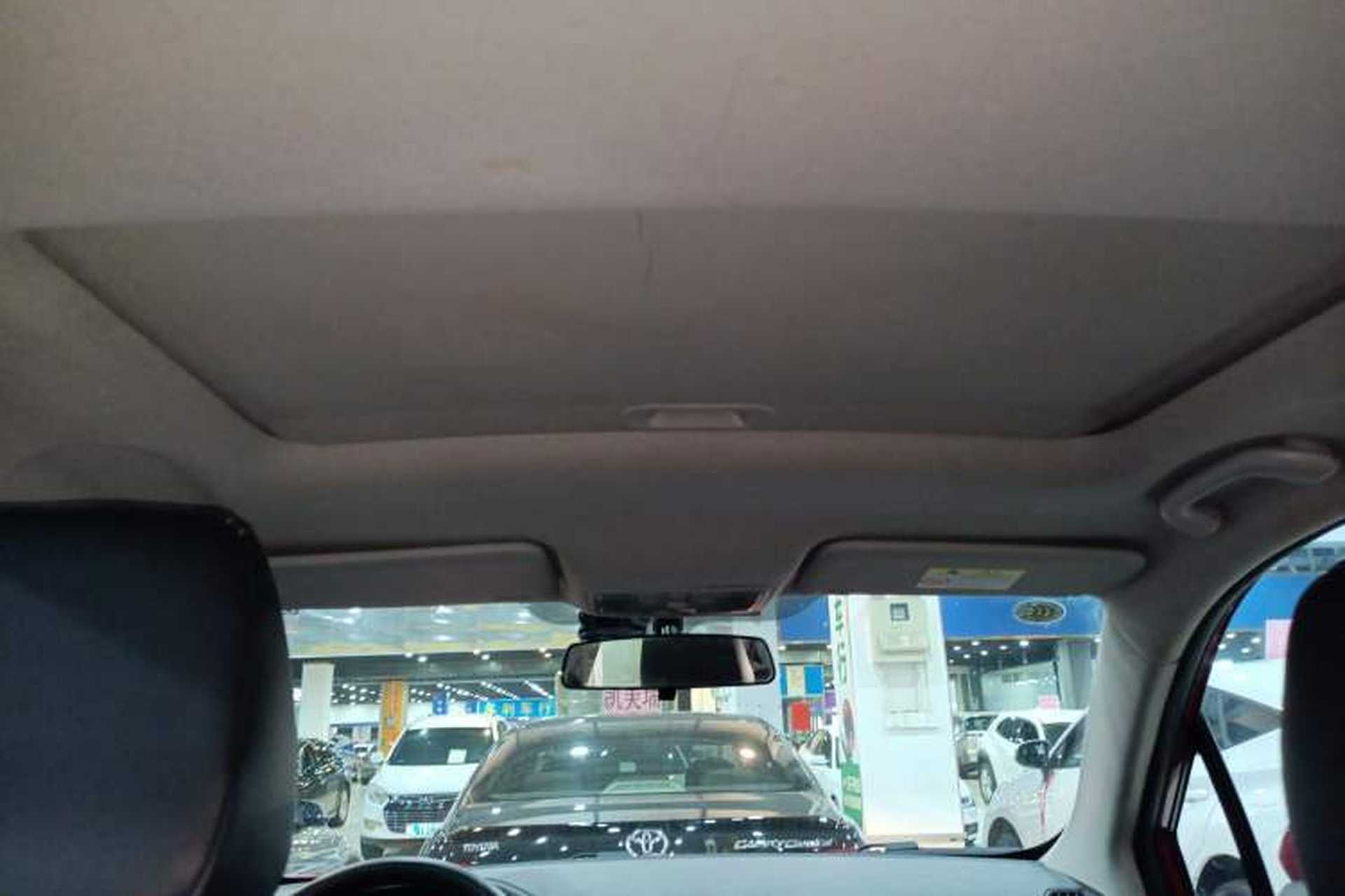 Used CHANGAN CS15 2019 1.5L Automatic Entry Model China VI Standard Headliner