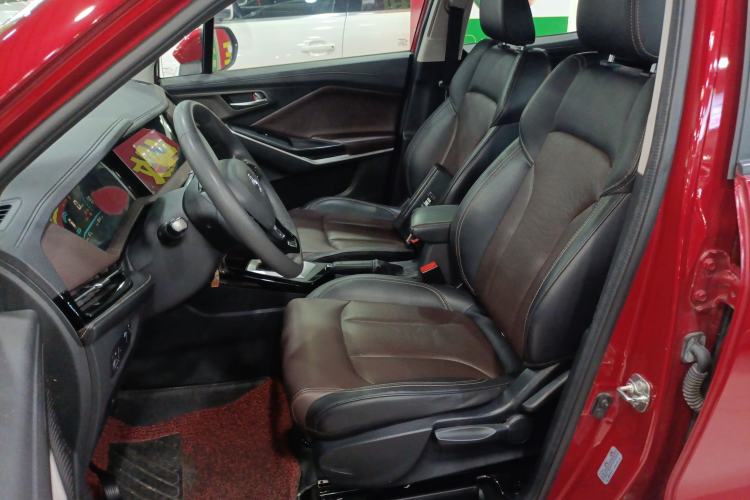Used CHANGAN CS15 2019 1.5L Automatic Entry Model China VI Standard Left Front Seat