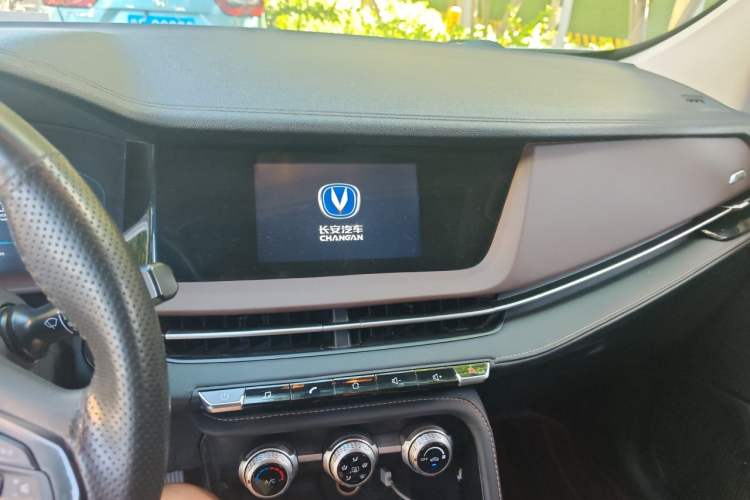 Used CHANGAN CS15 2019 1.5L Automatic Entry Model China V Standard Audio And AC Panel