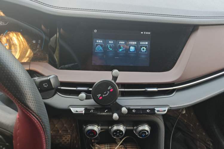 Used CHANGAN CS15 2019 1.5L Manual Entry-Level Version China VI Standard Audio And AC Panel