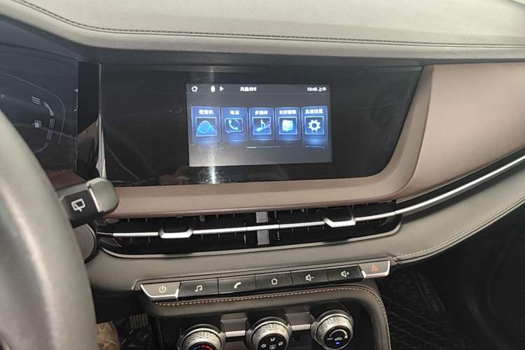 Used CHANGAN CS15 2019 1.5L Manual Entry-Level Version China VI Standard Audio And AC Panel