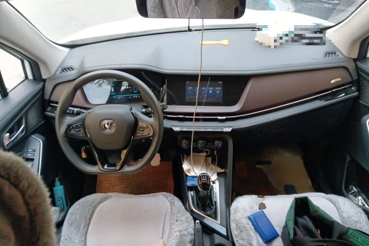 Used CHANGAN CS15 2019 1.5L Manual Entry-Level Version China VI Standard Center Console