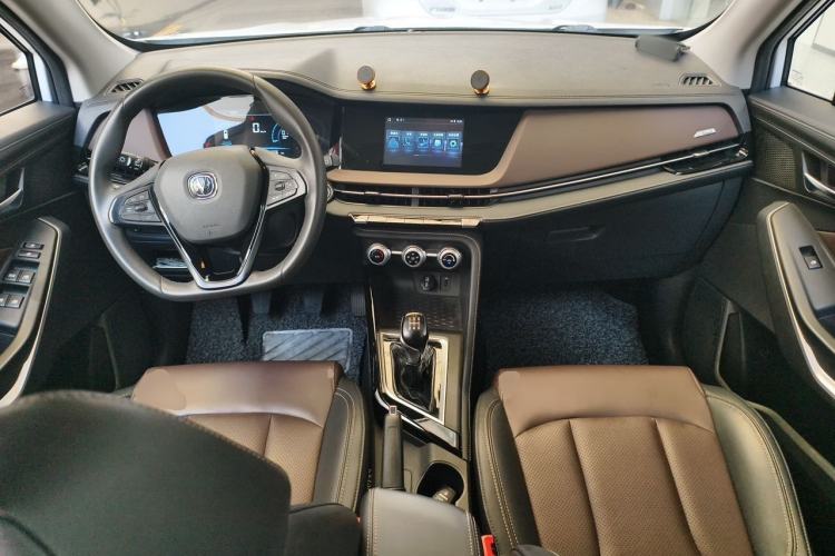 Used CHANGAN CS15 2019 1.5L Manual Enjoyment Model China VI Standard Center Console