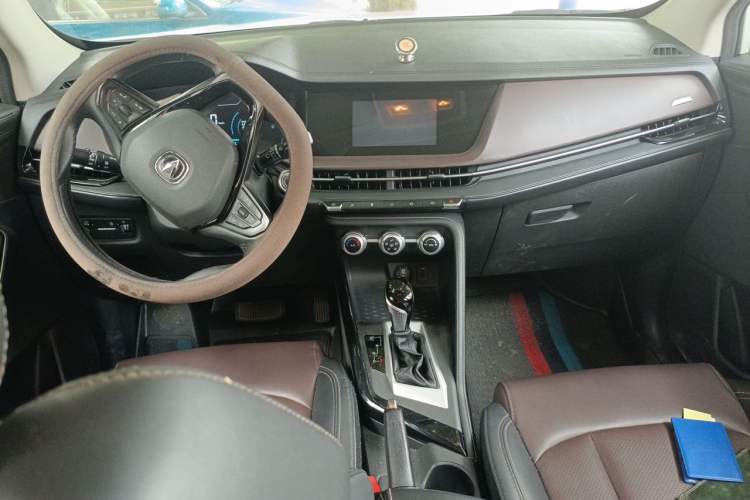 Used CHANGAN CS15 2019 1.5L Automatic Enjoyment Model China VI Standard Center Console
