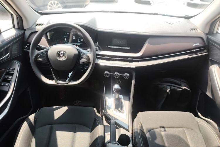 Used CHANGAN CS15 2019 1.5L Automatic Comfort Edition China VI Standard Center Console