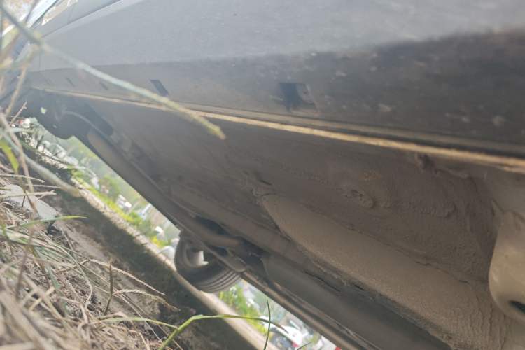 Used CHANGAN CS15 2019 1.5L Manual Entry-Level Version China VI Standard Chassis Front Right