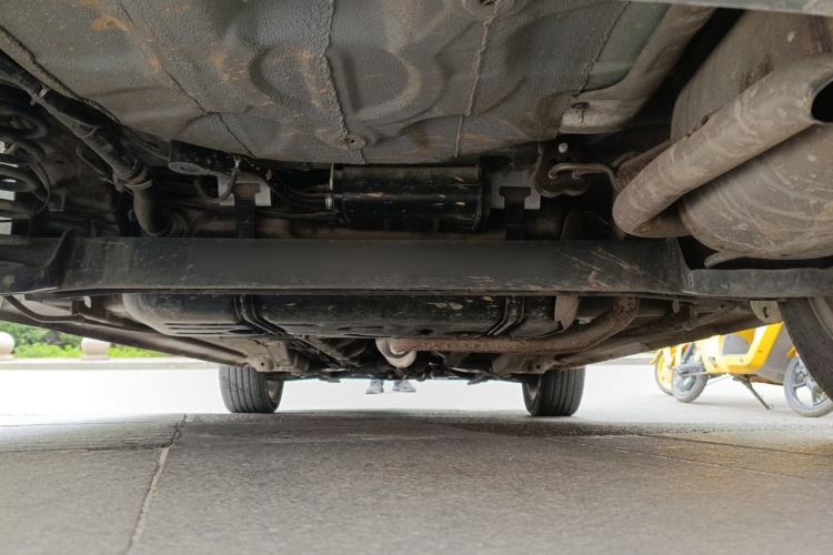 Used CHANGAN CS15 2019 1.5L Manual Entry-Level Version China VI Standard Chassis Rear