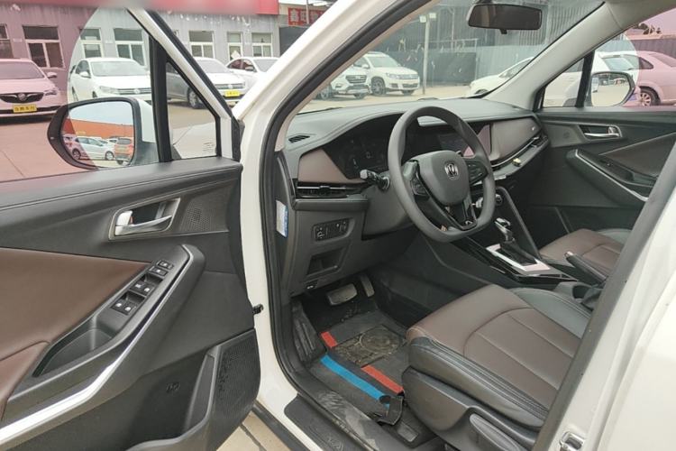 Used CHANGAN CS15 2019 1.5L Automatic Entry Model China VI Standard Driver Seat