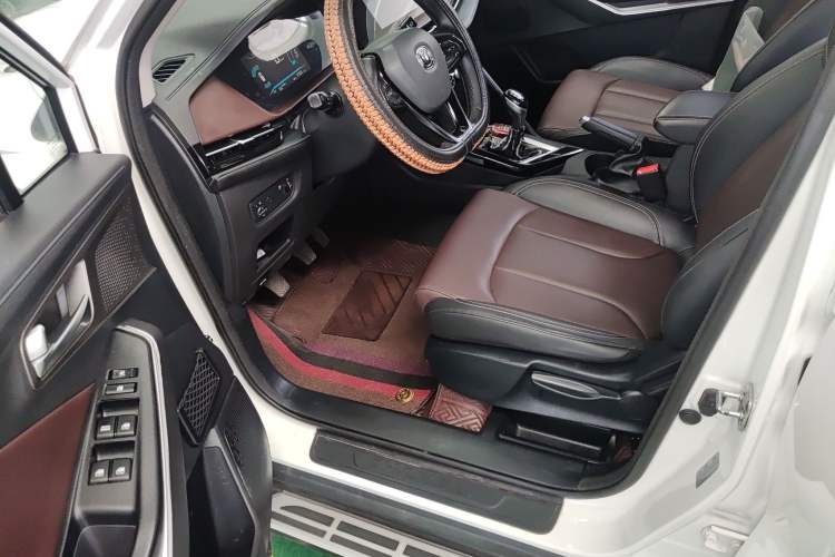Used CHANGAN CS15 2019 1.5L Manual Enjoyment Model China VI Standard Driver Seat