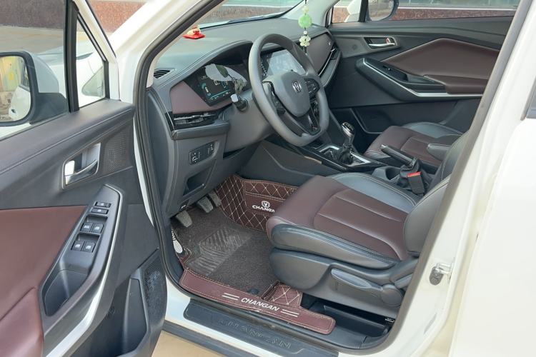 Used CHANGAN CS15 2019 1.5L Manual Entry-Level Version China VI Standard Driver Seat