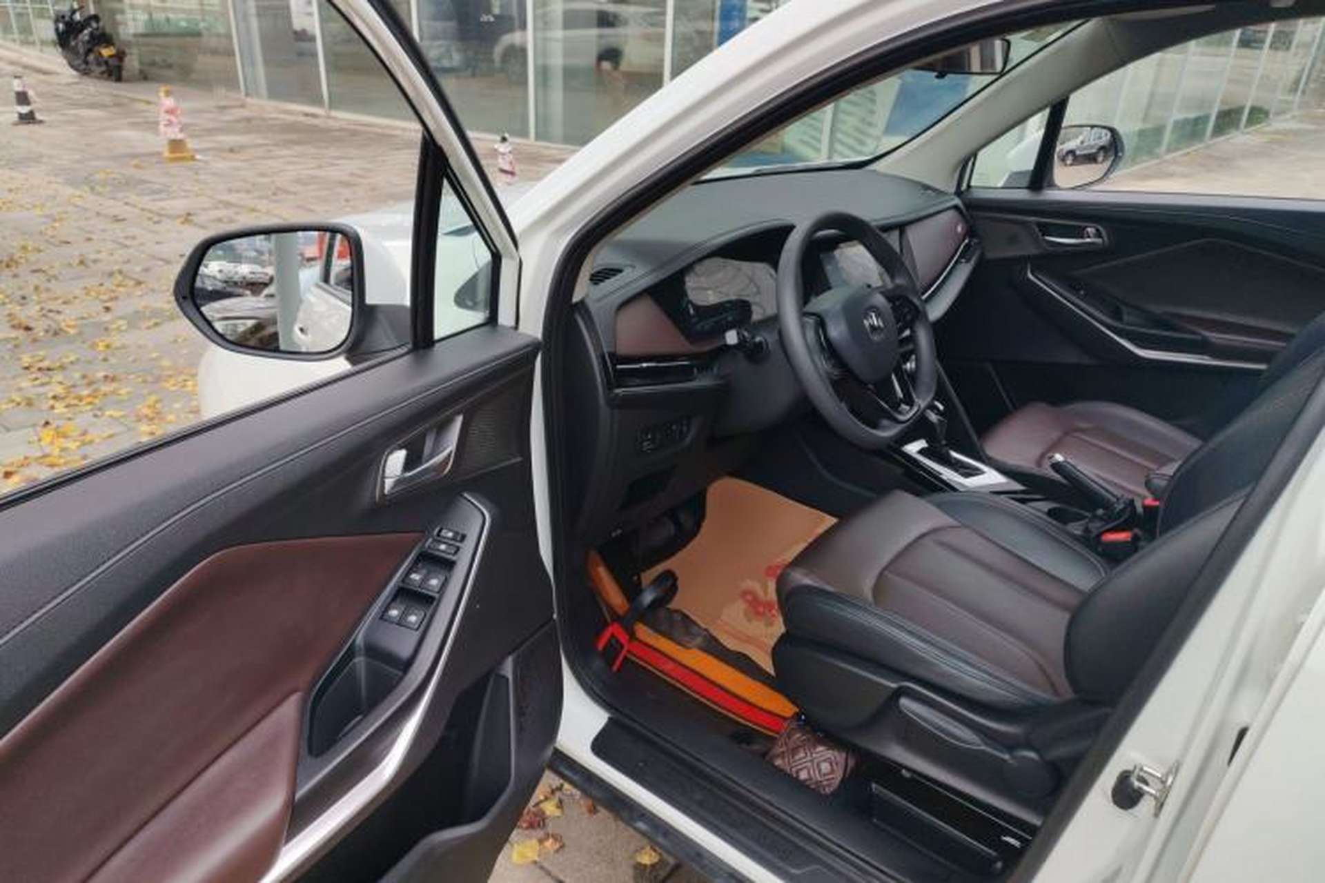 Used CHANGAN CS15 2019 1.5L Automatic Entry Model China VI Standard Driver Seat