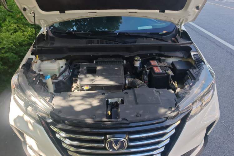 Used CHANGAN CS15 2019 1.5L Automatic Entry Model China V Standard Engine Bay