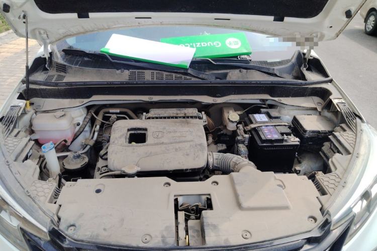 Used CHANGAN CS15 2019 1.5L Manual Entry-Level Version China VI Standard Engine Bay