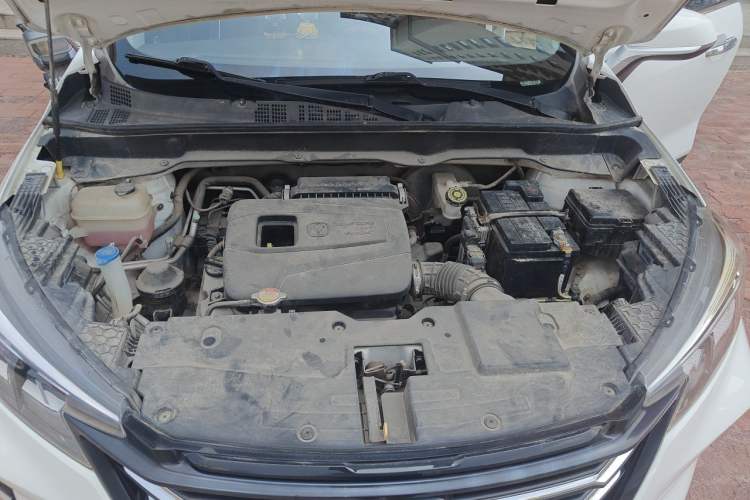Used CHANGAN CS15 2019 1.5L Manual Comfort Model China VI Standard Engine Bay