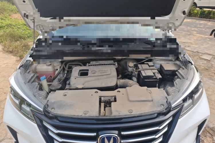 Used CHANGAN CS15 2019 1.5L Manual Entry-Level Version China VI Standard Engine Bay