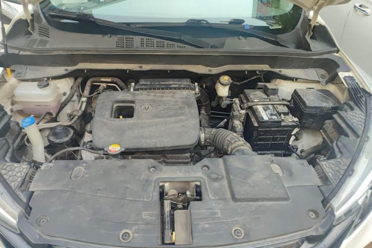 Used CHANGAN CS15 2019 1.5L Automatic Entry Model China V Standard Engine Bay